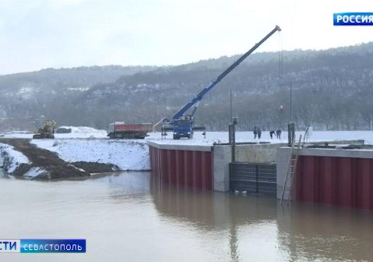 Севастопольцы водой обеспечены!