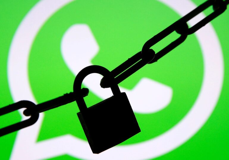 WhatsApp могут заблокировать из-за "слива" персональных данных...