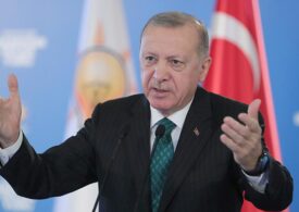 В Турции 290 подростков пошли под суд за оскорбление Эрдогана